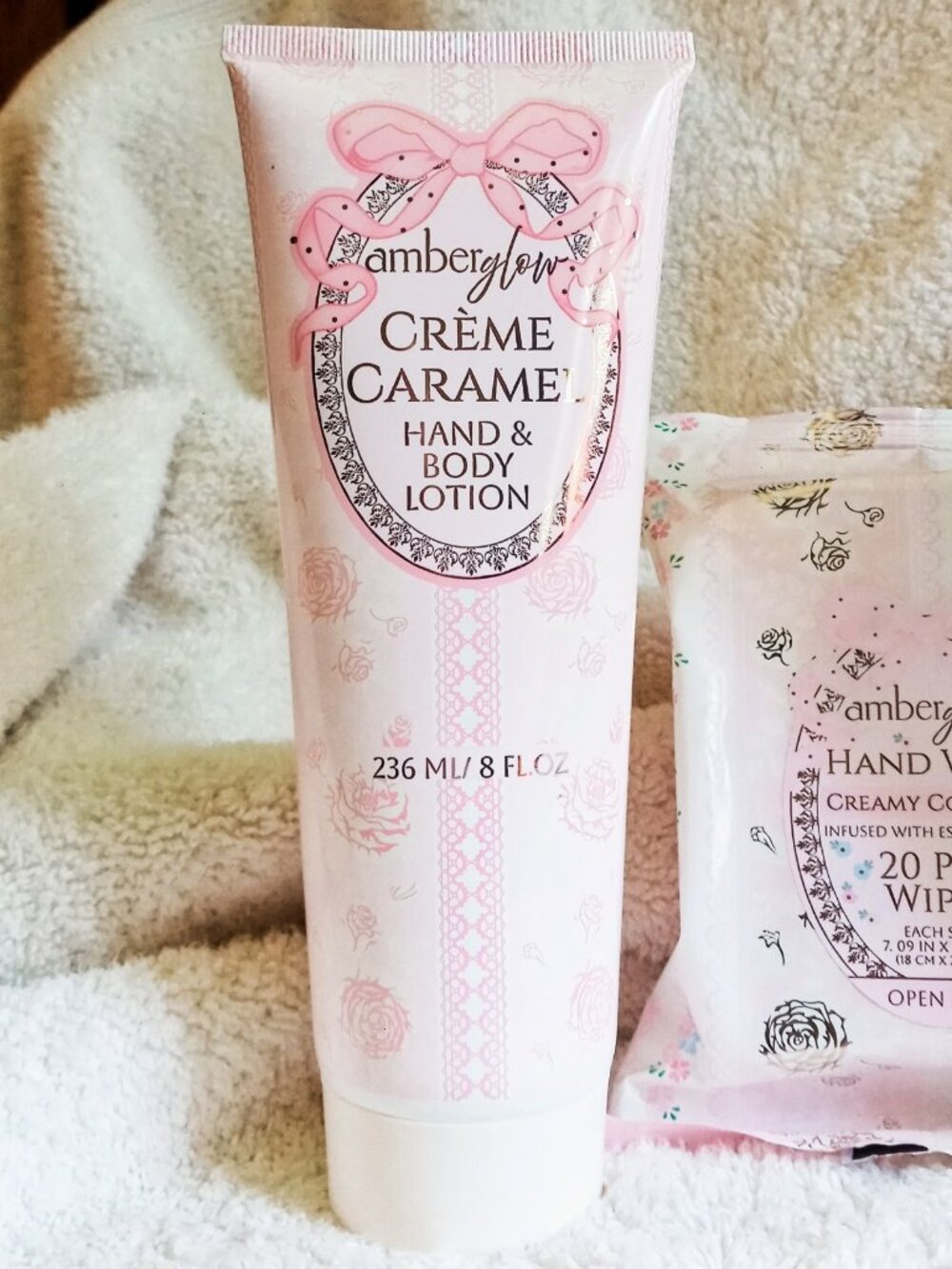 2 Luxurious 8oz Amberglow Hand & Body Lotions & 20pk Hand Wipes NWT - Picture 3 of 12